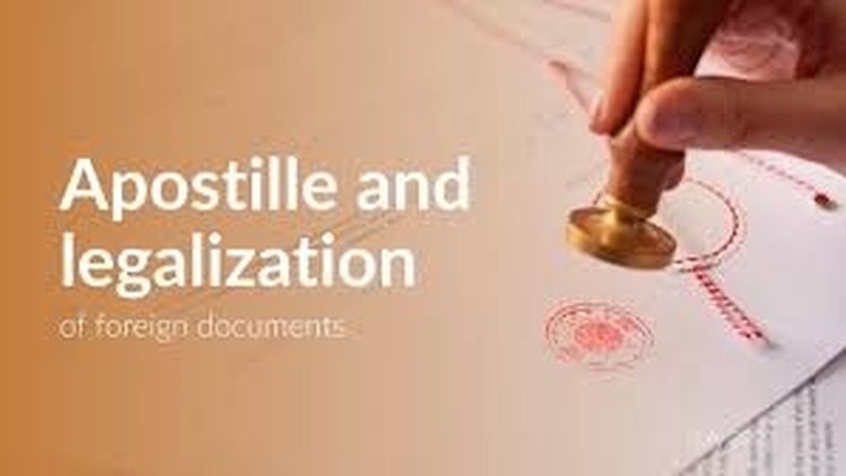 alt="Légalisation et apostille de documents pour l'étranger avec les solutions de l'Agence Européenne de Traduction"
